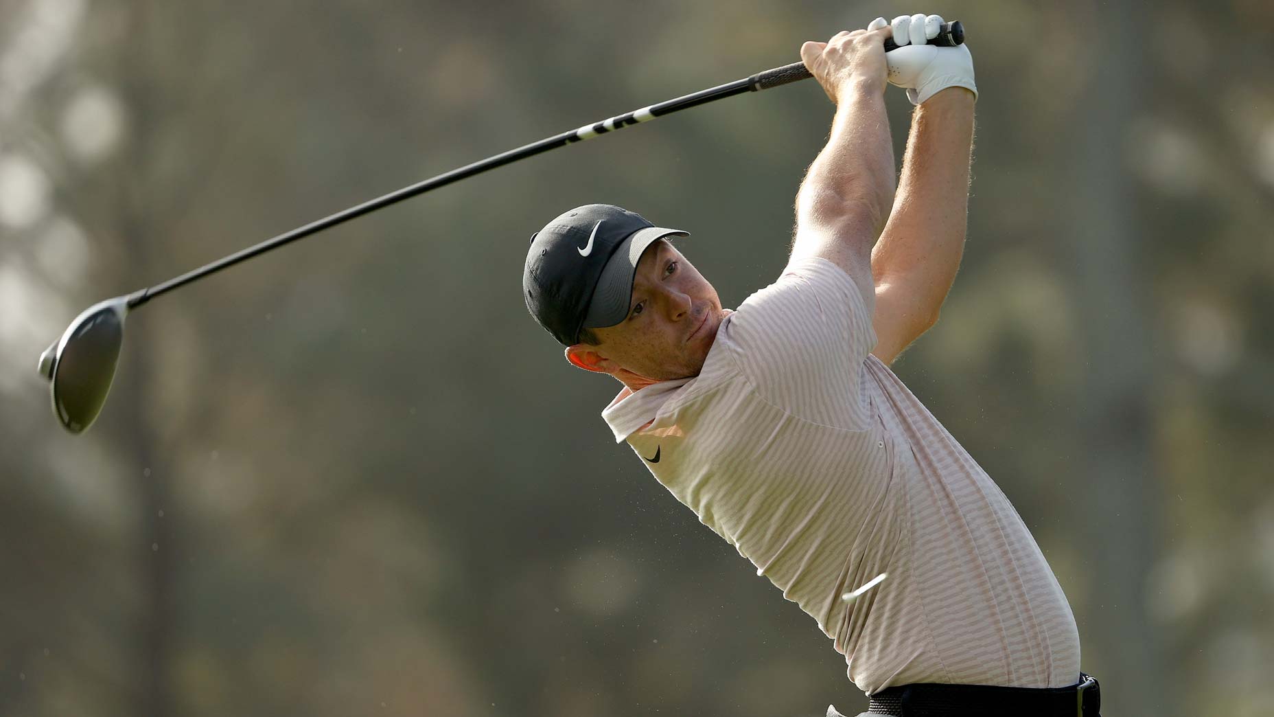 rory mcilroy hits drive